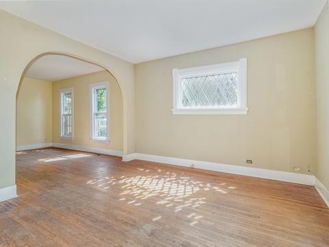 323 W Union Ave, Wheaton, IL 60187 photo 4