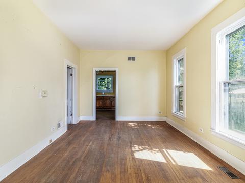 323 W Union Ave, Wheaton, IL 60187 photo 5