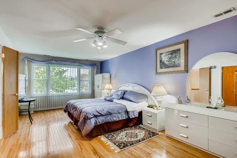 741 Garth Rd, Wheeling, IL 60090 photo 9