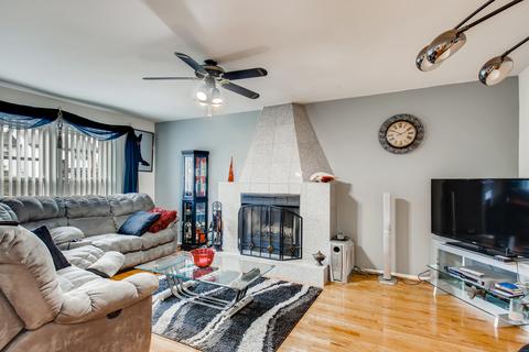 741 Garth Rd, Wheeling, IL 60090 photo 6