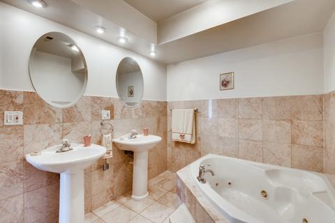 741 Garth Rd, Wheeling, IL 60090 photo 12