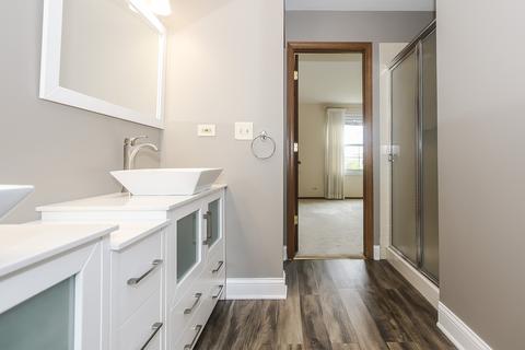 4576 N Sapphire Dr, Hoffman Estates, IL 60192 photo 17