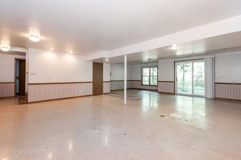 2238 Spaulding Ave, West Dundee, IL 60118 photo 12