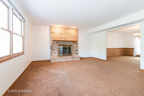2238 Spaulding Ave, West Dundee, IL 60118 photo 4