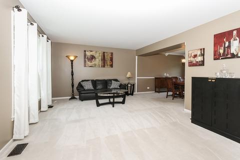1338 Deerfield Ln, Bartlett, IL 60103 photo 10