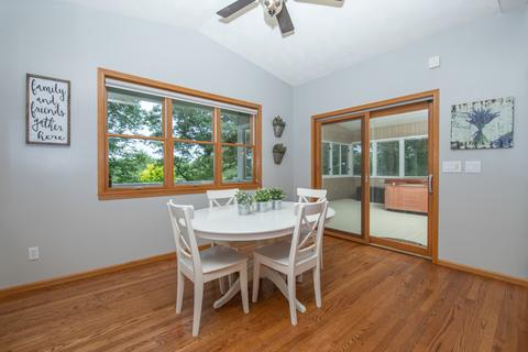 7212 N Pecatonica Rd, Leaf River, IL 61047 photo 17
