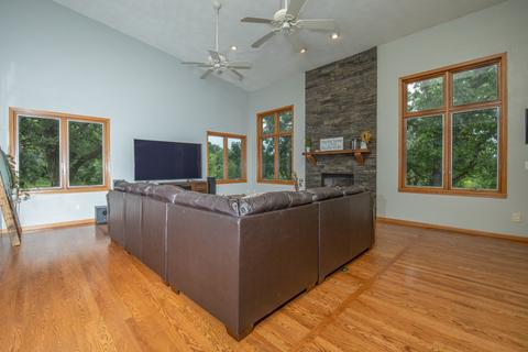 7212 N Pecatonica Rd, Leaf River, IL 61047 photo 12