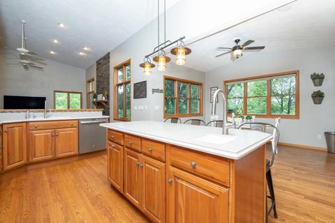 7212 N Pecatonica Rd, Leaf River, IL 61047 photo 15