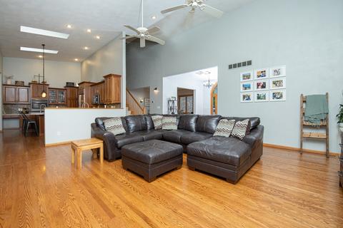 7212 N Pecatonica Rd, Leaf River, IL 61047 photo 13