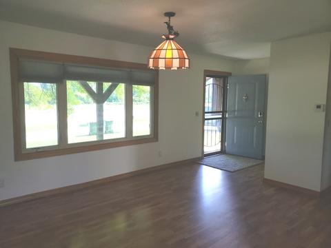 402 E Folkers Rd, Sterling, IL 61081 photo 2
