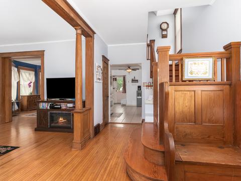 711 Oregon Ave, West Dundee, IL 60118 photo 5