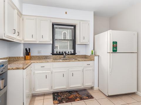 711 Oregon Ave, West Dundee, IL 60118 photo 12