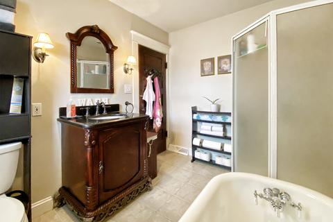 711 Oregon Ave, West Dundee, IL 60118 photo 23