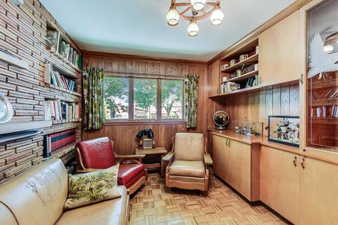 365 Lionel Rd, Riverside, IL 60546 photo 28