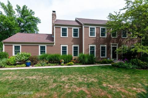 1673 Stonebridge Trl, Wheaton, IL 60189 photo 1