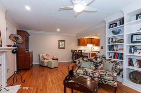 1673 Stonebridge Trl, Wheaton, IL 60189 photo 9