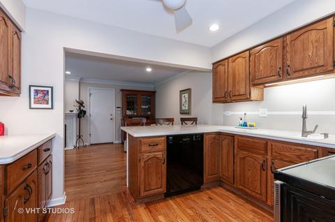 1673 Stonebridge Trl, Wheaton, IL 60189 photo 12