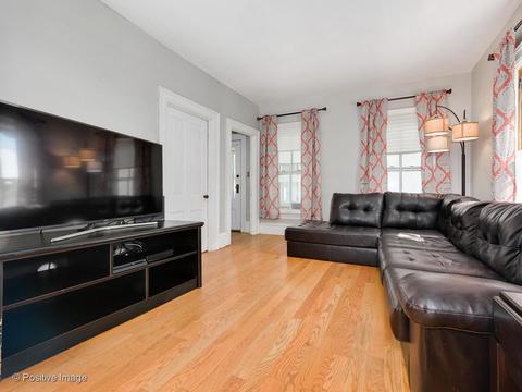617 Orange St, Elgin, IL 60123 photo 4