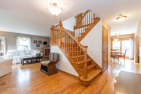 1507 Pershing, Wheaton, IL 60187 photo 2
