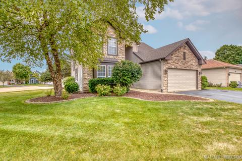 2415 Fox Dr, Aurora, IL 60506 photo 2