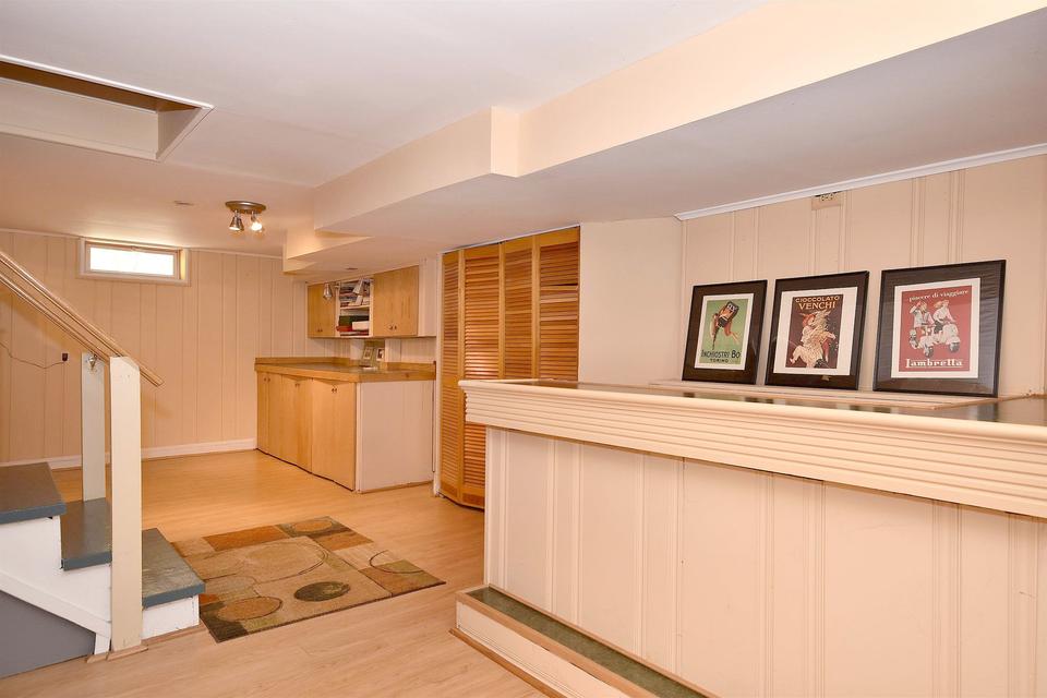  157 N Avon Rd, Elmhurst, IL 60126 photo 23
