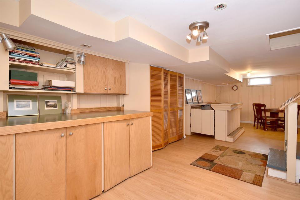  157 N Avon Rd, Elmhurst, IL 60126 photo 22