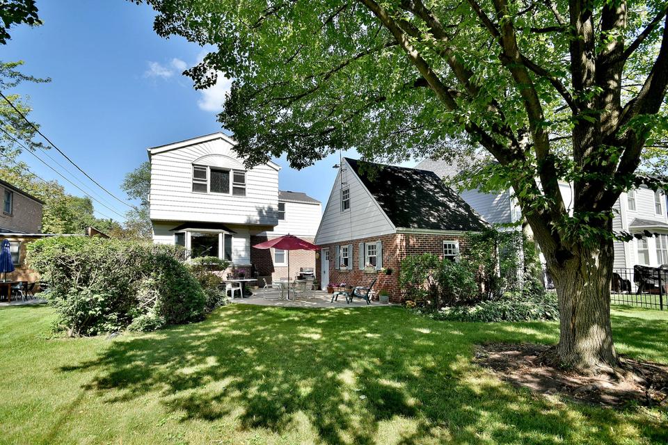  157 N Avon Rd, Elmhurst, IL 60126 photo 31
