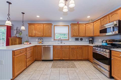 1510 Estate Dr, Normal, IL 61761 photo 9