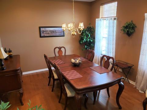 235 Springside Dr, Elgin, IL 60124 photo 3