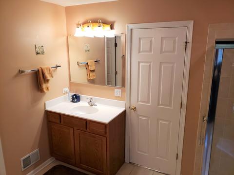 235 Springside Dr, Elgin, IL 60124 photo 15
