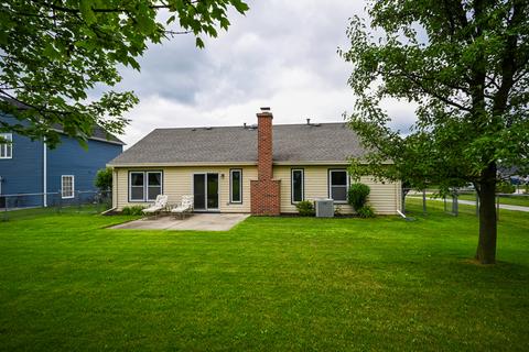 2205 Stirrup Ln, Wheaton, IL 60189 photo 20