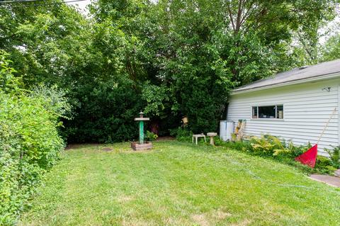 43 Cedar Dr, Wheeling, IL 60090 photo 12