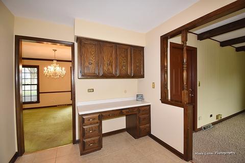 2222 Barger Ct, Wheaton, IL 60189 photo 9