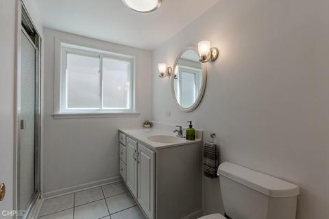 130 E Bradley St, Des Plaines, IL 60016 photo 15