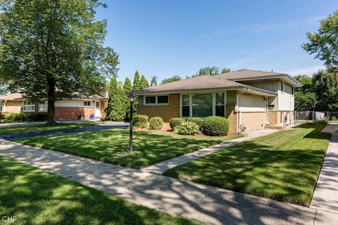 130 E Bradley St, Des Plaines, IL 60016 photo 1