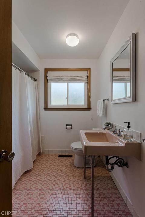 130 E Bradley St, Des Plaines, IL 60016 photo 13