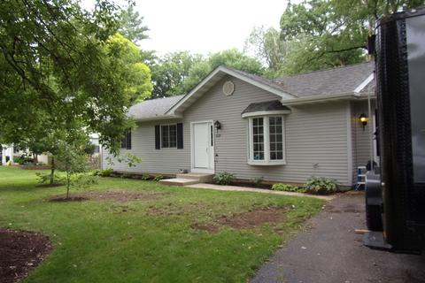 209 Kohl Ave, Spring Grove, IL 60081 photo 1