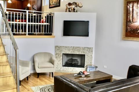 741 E 36th St, Chicago, IL 60653 photo 3