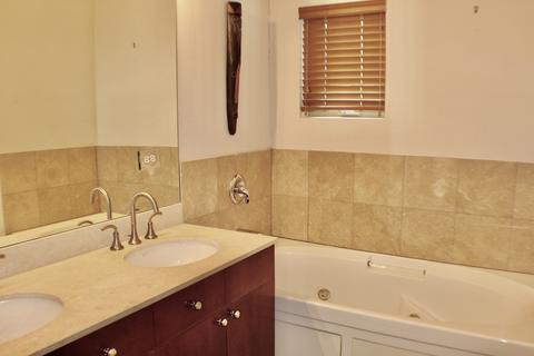 741 E 36th St, Chicago, IL 60653 photo 16