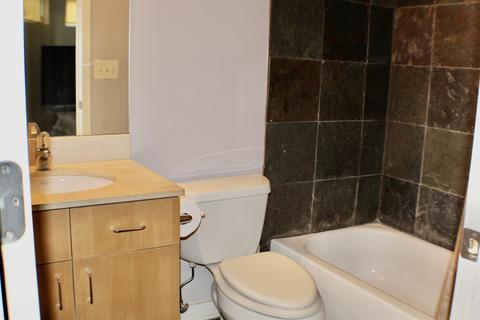 741 E 36th St, Chicago, IL 60653 photo 23