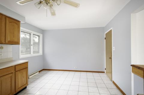 426 N 6th Ave, Addison, IL 60101 photo 9