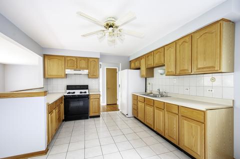 426 N 6th Ave, Addison, IL 60101 photo 10