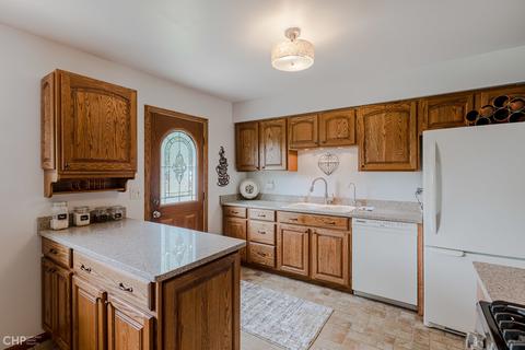 1509 W May Ave, Johnsburg, IL 60051 photo 3