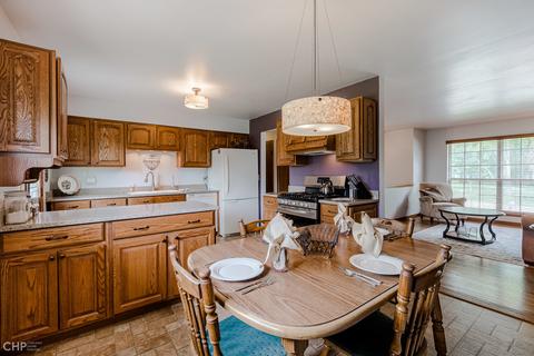 1509 W May Ave, Johnsburg, IL 60051 photo 7