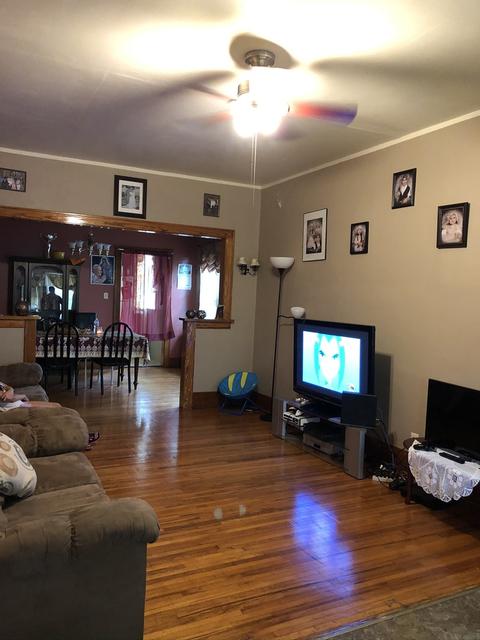 1027 Front St, Aurora, IL 60505 photo 9