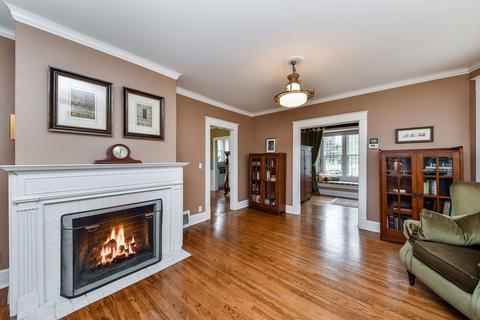 801 Golf Ln, Wheaton, IL 60189 photo 6