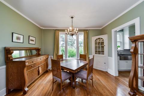 801 Golf Ln, Wheaton, IL 60189 photo 9
