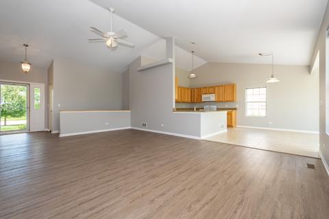 3307 Christopher Ln, Mchenry, IL 60051 photo 5