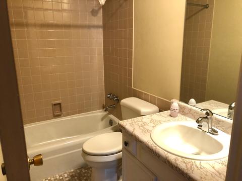 5200 Carriageway Dr #304, Rolling Meadows, IL 60008 photo 8