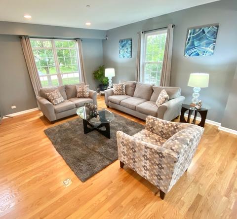 1345 Mallard Ln, Hoffman Estates, IL 60192 photo 10